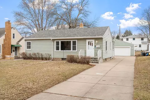1308 Draper Ave, Roseville, MN 55113