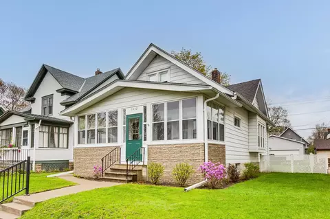 1452 Lafond Ave, Saint Paul, MN 55104