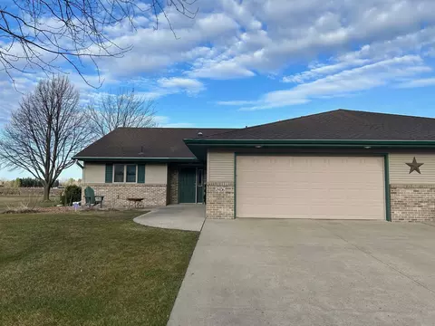 2406 10th St SW, Willmar, MN 56201 photo 2