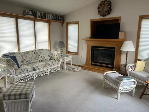 2406 10th St SW, Willmar, MN 56201 photo 7