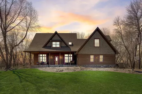 25766 Lofton Ave, Chisago City, MN 55013
