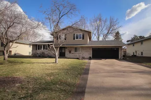 716 128th Ave NE, Blaine, MN 55434