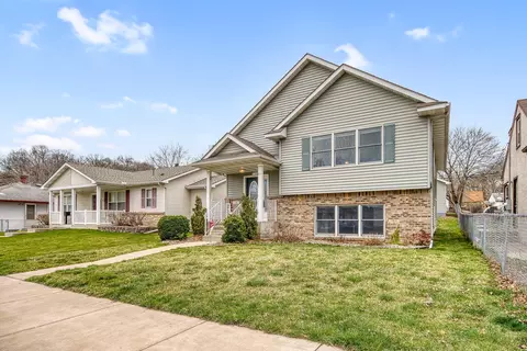 144 15th Ave S, South Saint Paul, MN 55075