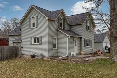 479 E 13th St, Saint Charles, MN 55972