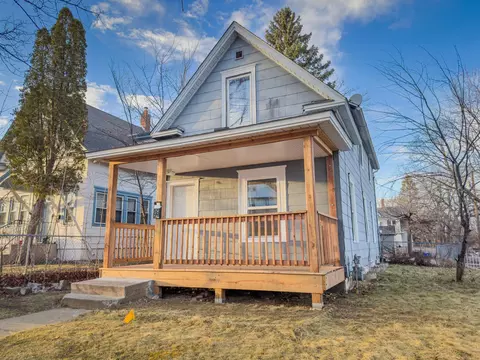 995 6th St E, Saint Paul, MN 55106