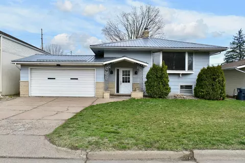 1642 W King St, Winona, MN 55987