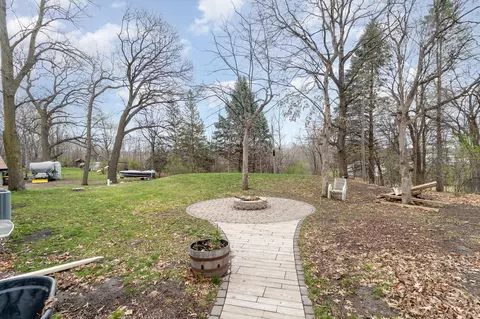 Exterior - 3111 Maple Dr, Prior Lake, MN 55372 photo 5 of 6