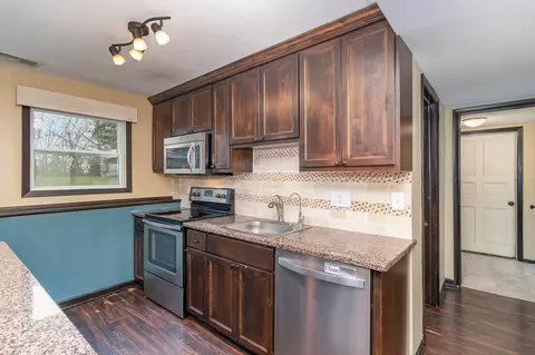 Kitchen - 3111 Maple Dr, Prior Lake, MN 55372 photo 4 of 4