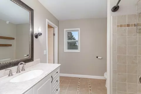 Bath - 3111 Maple Dr, Prior Lake, MN 55372 photo 1 of 2