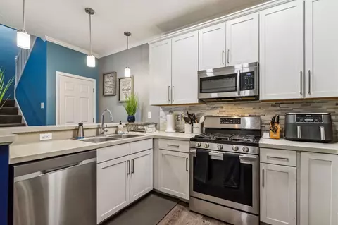 1624 Legacy Pkwy E #2, Maplewood, MN 55109