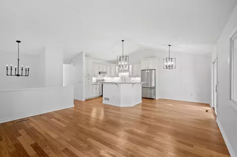 14403 Portland Ave, Burnsville, MN 55337