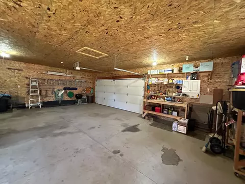 Exterior - 328 E Schlieman Ave, Appleton, MN 56208 photo 9 of 10