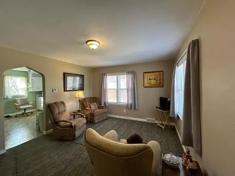 Living - 328 E Schlieman Ave, Appleton, MN 56208 photo 2 of 2