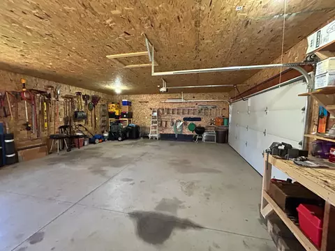 Exterior - 328 E Schlieman Ave, Appleton, MN 56208 photo 10 of 10