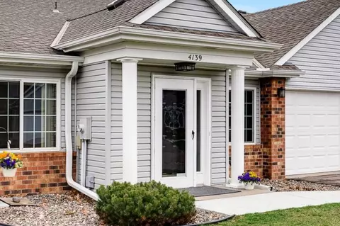 4139 Ruby Ln, Eagan, MN 55122 photo 3