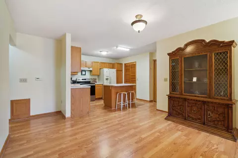 4139 Ruby Ln, Eagan, MN 55122 photo 7
