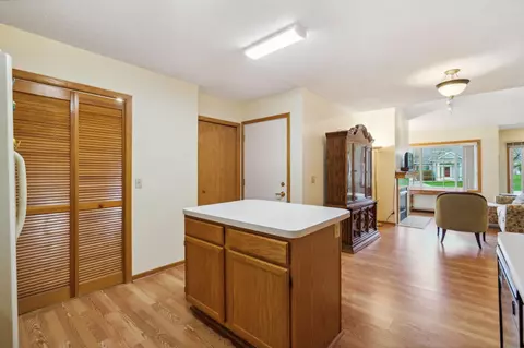 4139 Ruby Ln, Eagan, MN 55122 photo 9