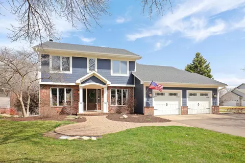 2004 Scarborough Ct, Chaska, MN 55318