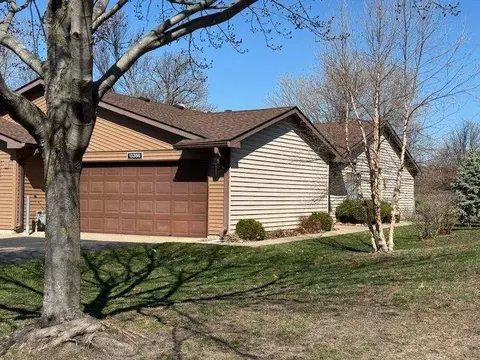 13366 Hughes Ct, Apple Valley, MN 55124
