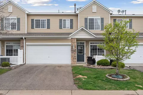 4891 Bisset Ln #7802, Inver Grove Heights, MN 55076