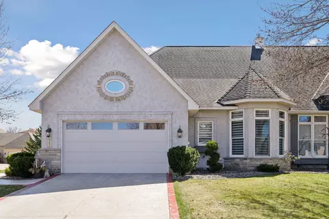 182 Stonebridge Rd, Lilydale, MN 55118