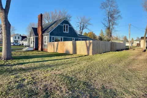 Exterior - 209 S 7th St, Olivia, MN 56277 photo 2 of 12