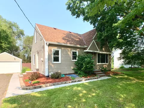 11408 Sunset Ave, Circle Pines, MN 55014