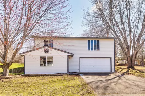 630 Paperjack Dr, New Richmond, WI 54017
