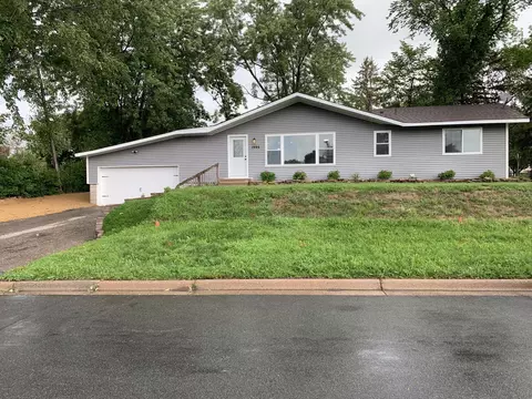 1995 Zircon Ln, Eagan, MN 55122