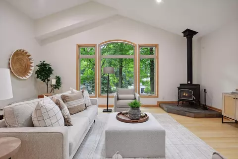 20820 Idlewild Path, Shorewood, MN 55331 photo 6