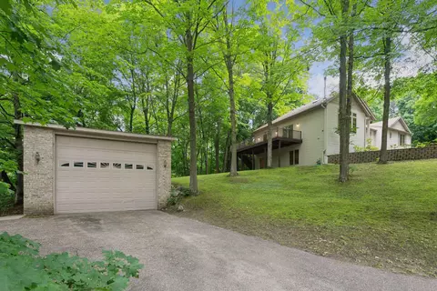 20820 Idlewild Path, Shorewood, MN 55331 photo 3