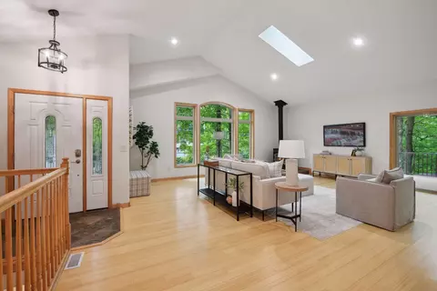 20820 Idlewild Path, Shorewood, MN 55331 photo 5