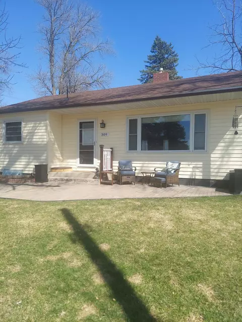 309 W 2nd Ave, Osakis, MN 56360