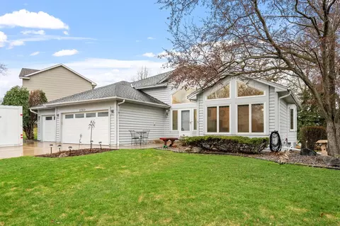 17917 82nd Pl N, Maple Grove, MN 55311