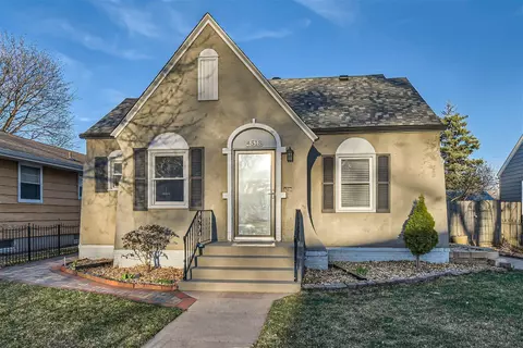 4518 Upton Ave N, Minneapolis, MN 55412