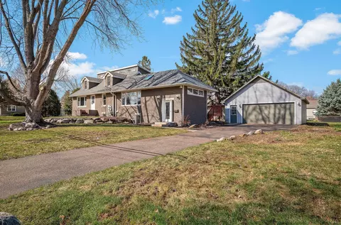 1505 Hampshire Ave N, Golden Valley, MN 55427