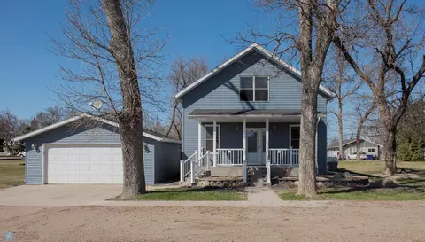 403 Pearl St N, Buffalo, ND 58011