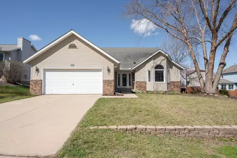 2615 59th St NW, Rochester, MN 55901