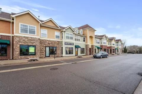 10035 City Walk Dr #203, Woodbury, MN 55129