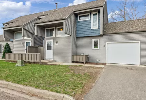 1740 Bluebill Dr, Eagan, MN 55122