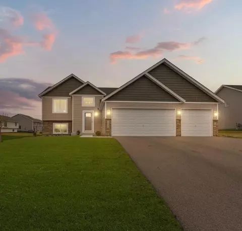 1130 Ivy Way, Faribault, MN 55021