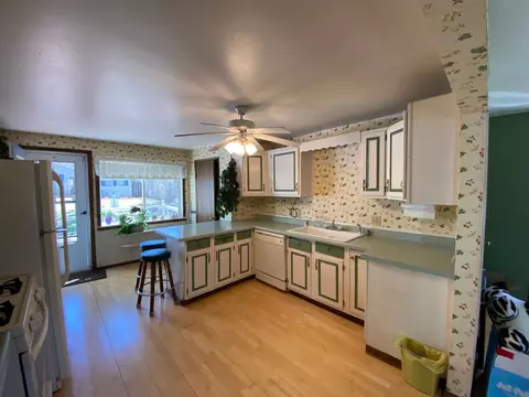 606 Park Ave, Sandstone, MN 55072 photo 5