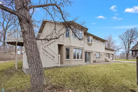 405 Edgewood Ct, Walhalla, ND 58282 photo 4