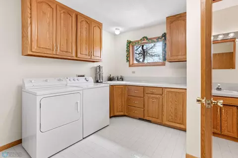 405 Edgewood Ct, Walhalla, ND 58282 photo 24