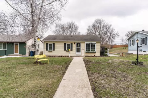 409 W Douglas Ave, Fergus Falls, MN 56537