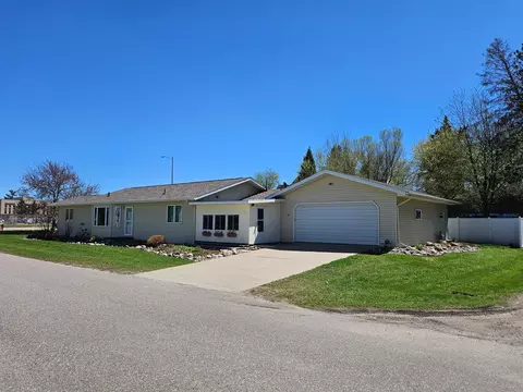 210 3rd St NW, Bagley, MN 56621