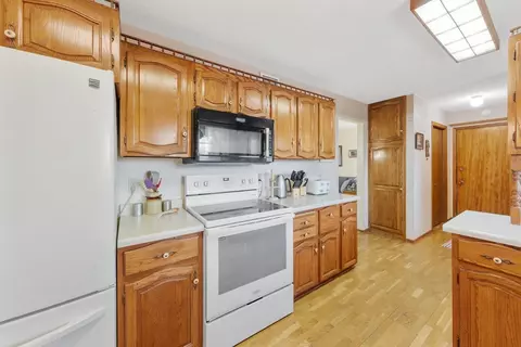 Kitchen - 3200 180th St W, Faribault, MN 55021 photo 4 of 7