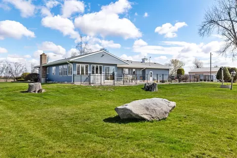 Exterior - 3200 180th St W, Faribault, MN 55021 photo 7 of 17