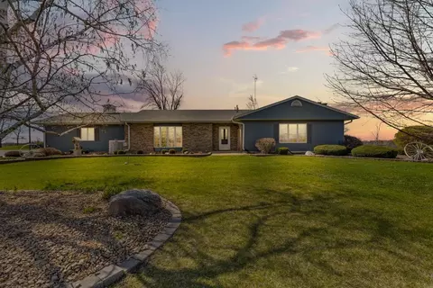 Exterior - 3200 180th St W, Faribault, MN 55021 photo 3 of 17