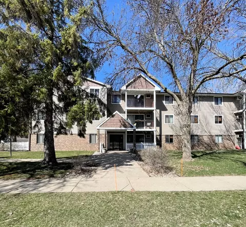 14115 Pennock Ave #203, Apple Valley, MN 55124